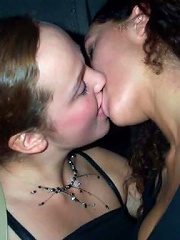 girls kissing megamix 19
